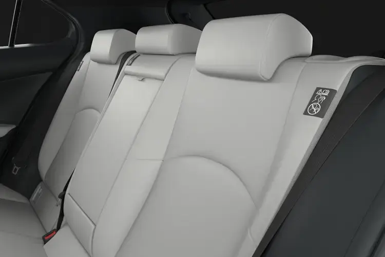 300h 2.0 Premium 5dr CVT