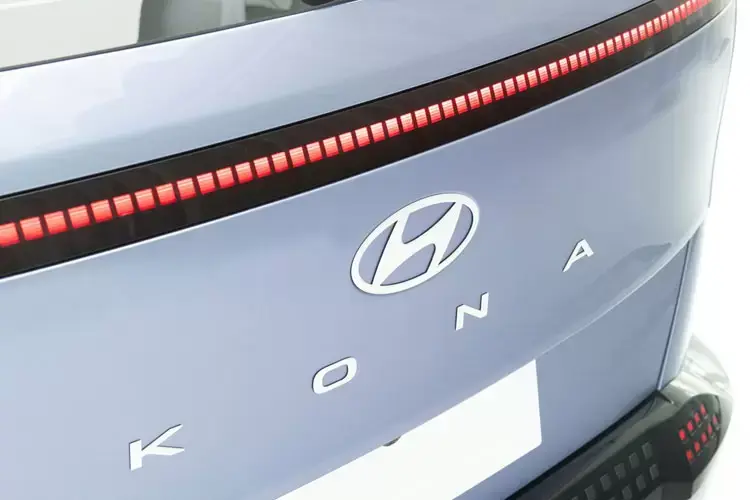 160kW Ultimate 65kWh 5dr Auto