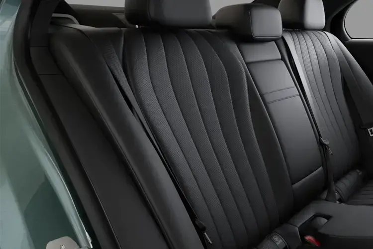 MERCEDES-BENZ E CLASS SALOON Exclusive