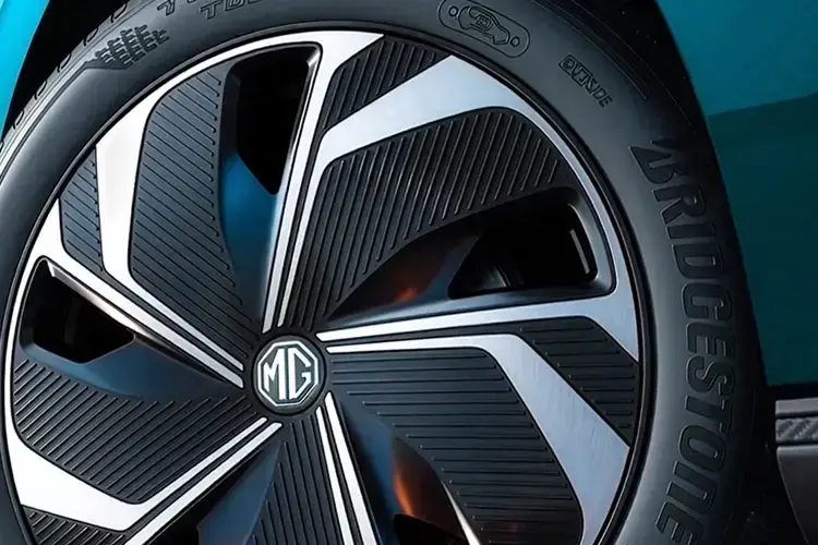 MG MOTOR UK MG4 HATCHBACK Premium MG MOTOR UK MG4 HATCHBACK Premium