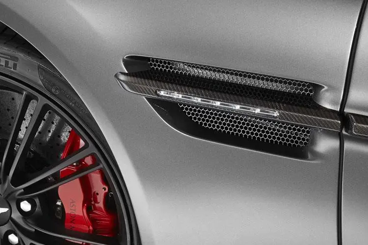 ASTON MARTIN VANQUISH COUPE Standard ASTON MARTIN VANQUISH COUPE Standard