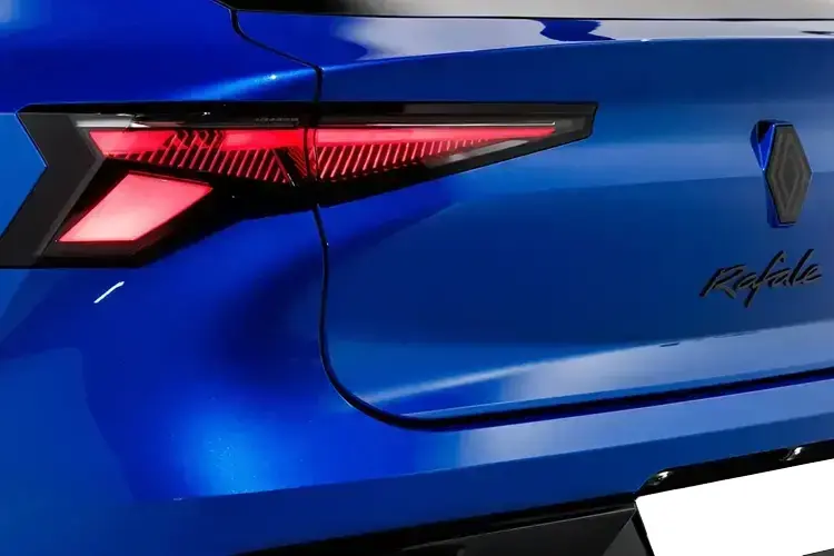 E-Tech PHEV Atelier Alpine AWD 5dr Auto