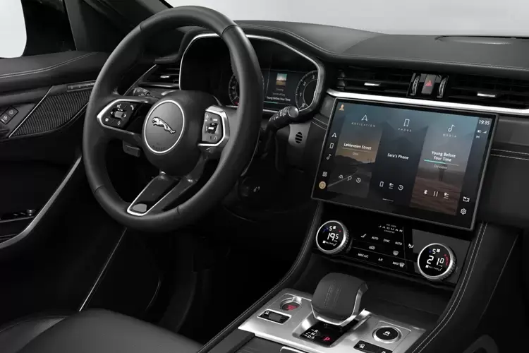 JAGUAR F-PACE ESTATE R-Dynamic HSE Black 90th Anniversary Edition JAGUAR F-PACE ESTATE R-Dynamic HSE Black 90th Anniversary Edition