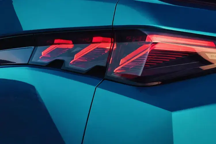 1.6 Plug-in Hybrid 225 Allure 5dr Auto