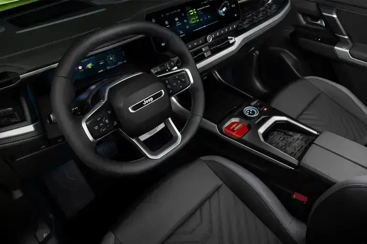 157kW Summit 74kWh 5dr Auto