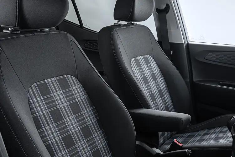 HYUNDAI I10 HATCHBACK 1.2 Premium 5dr Auto HYUNDAI I10 HATCHBACK 1.2 Premium 5dr Auto
