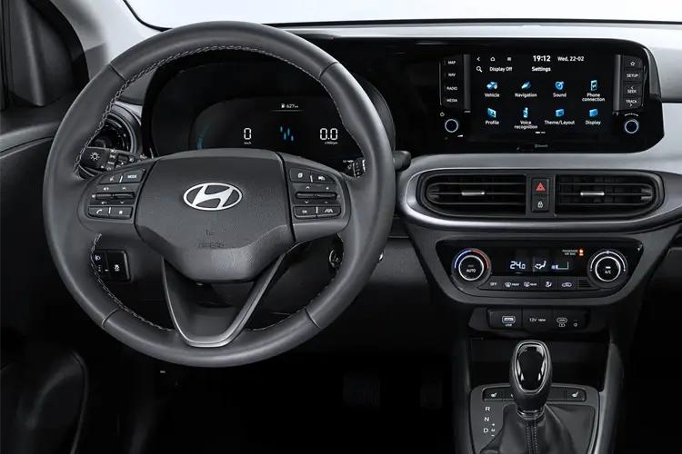 HYUNDAI I10 HATCHBACK 1.2 Premium 5dr Auto HYUNDAI I10 HATCHBACK 1.2 Premium 5dr Auto