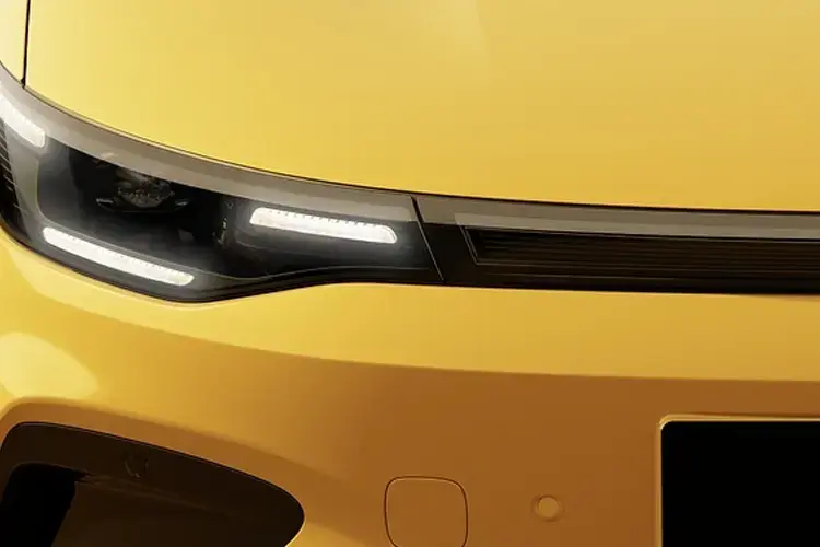 160kW 67kWh 5dr Auto