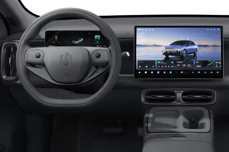 160kW 67kWh 5dr Auto